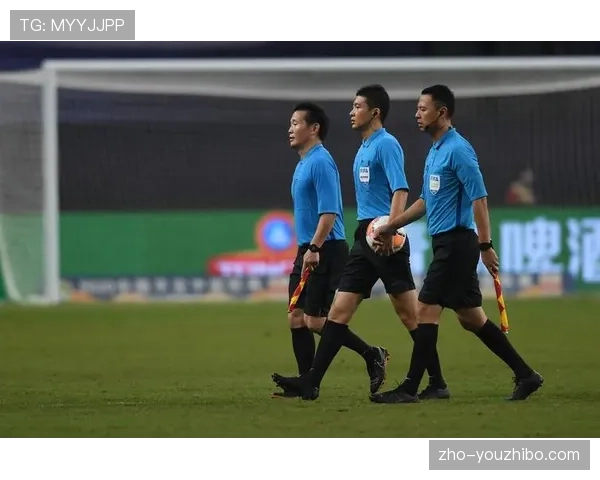 裁判组沟通协调受考验 三人合议后维持原判引争议